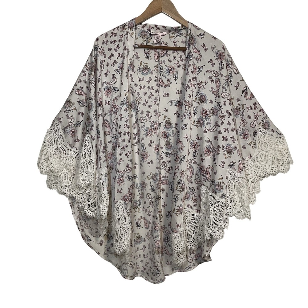 Victoria's Secret White‎ Floral Paisley Kimono with Lace Sleeves XS/S
